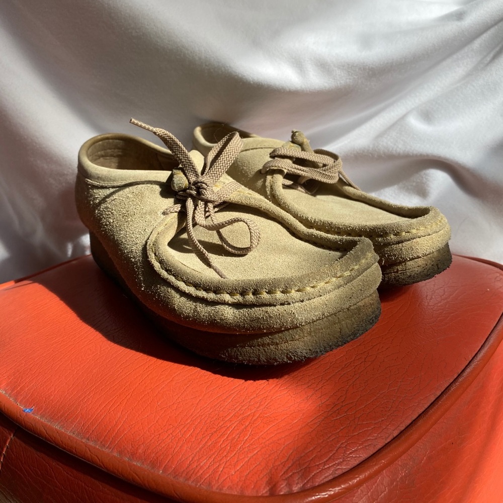 Clarks Wallabees